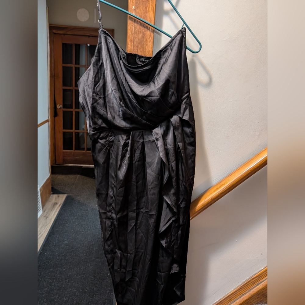 Elegant Black Evening Dress